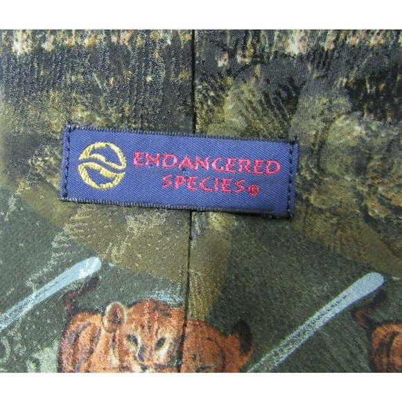 Men's Neck Tie Endangered Species African Lion Lioness Cubs Pride Silk USA - Picture 5 of 5